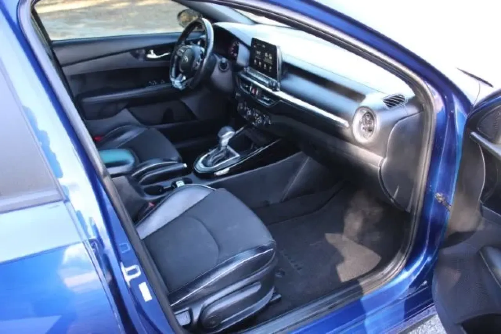 2021 /Black Kia Forte GT-Line (3KPF34AD4ME) with an 2L I-4 DOHC engine, located at 9146 Ocean Hwy West, Calabash, NC, 28467, (910) 579-1110, 33.928635, -78.576157 - **Drive Your Life Forward in the 2021 Kia Forte GT-Line at Car City - Whitesville!**<br /> <br /> If you're searching for a stylish, reliable sedan that effortlessly blends comfort, technology, and performance, look no further than the 2021 Kia Forte GT-Line. This pre-owned vehicle is perfect for th - Photo#10