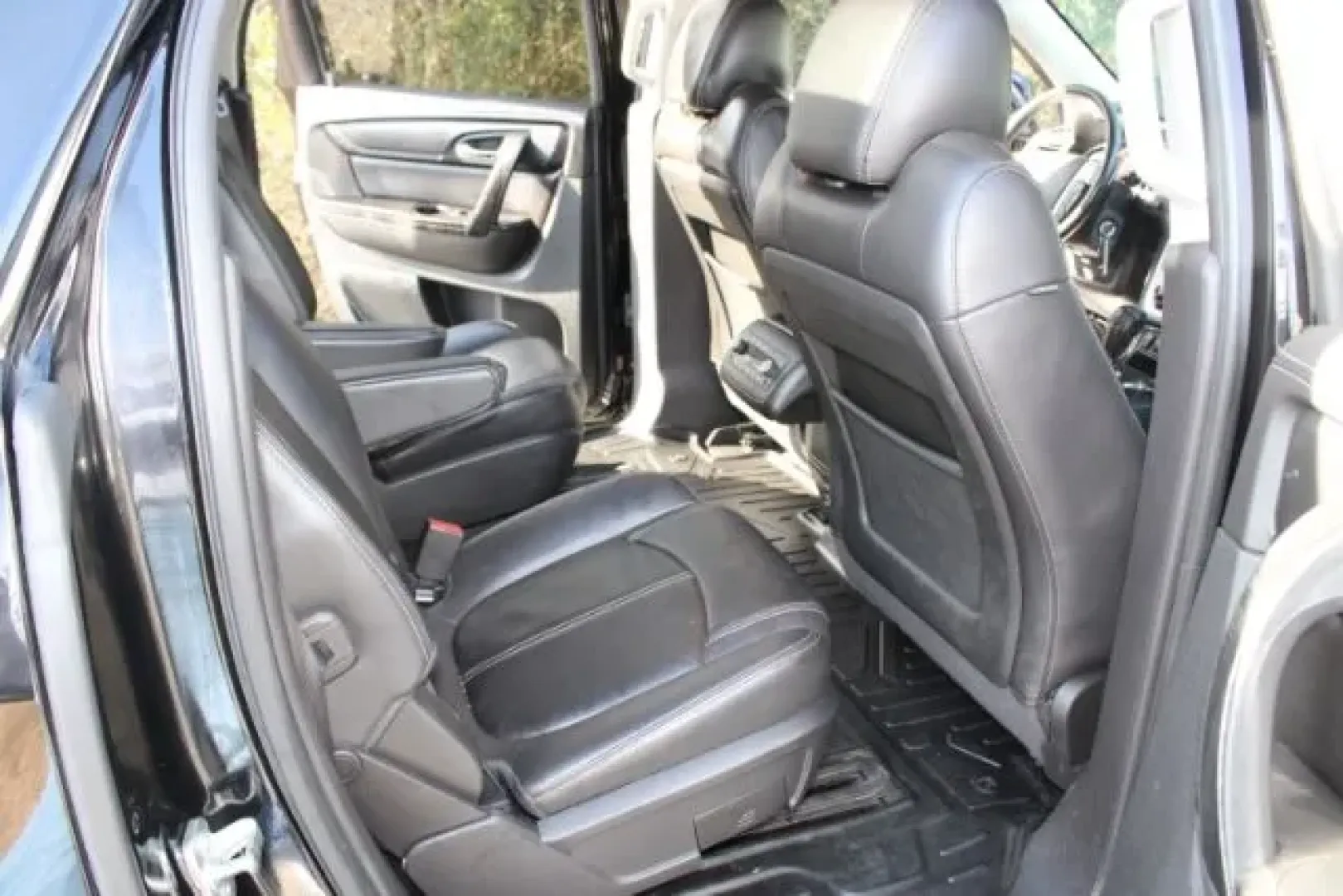 2017 GMC Acadia SUV (1GKKRSKD5HJ) with an Other engine, located at 3598 James B White Hwy South, Whiteville, NC, 28472, (910) 642-3196, 34.294846, -78.732613 - **Explore Adventures in Comfort with the 2017 GMC Acadia at Car City - Whitesville!**<br /> <br /> Are you ready to elevate your family outings and weekend getaways? Look no further than our stunning 2017 GMC Acadia, perfect for those who crave adventure without sacrificing comfort. With its spaciou - Photo#11