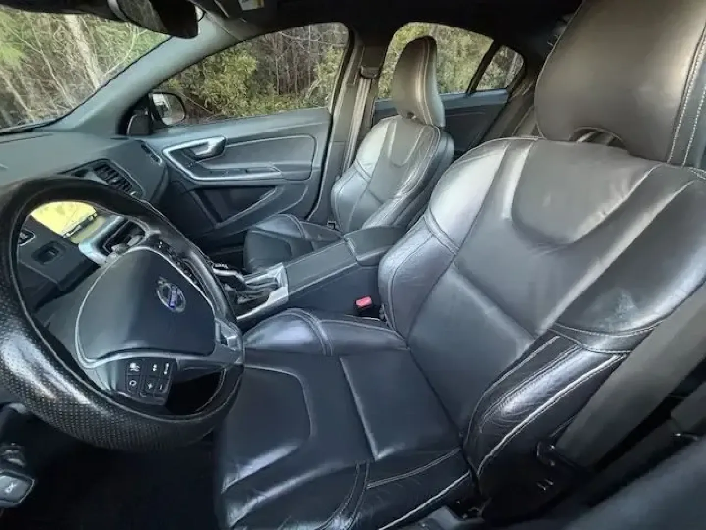 2017 /BLACK LEATHER Volvo S60 T6 R-Design Platinum (YV149MTS7H2) with an Drive-E 2L I-4 gasoline direct injection engine, 8A transmission, located at 3598 James B White Hwy South, Whiteville, NC, 28472, (910) 642-3196, 34.294846, -78.732613 - **Elevate Your Driving Experience with This 2017 Volvo S60 T6 R-Design Platinum! Perfect for Commuting and Weekend Adventures!**<br /> <br /> Are you in search of a vehicle that combines luxury, performance, and practicality? Look no further than this stunning 2017 Volvo S60 T6 R-Design Platinum, av - Photo#11