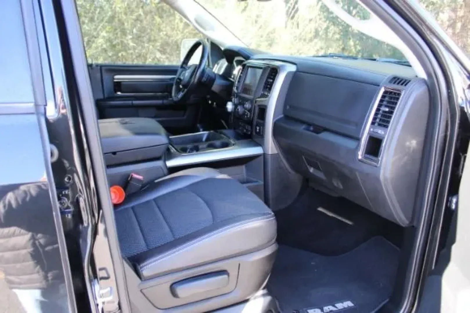 2017 Ram 1500 Sport Crew Cab 4x4 5'7 Box (1C6RR7MT0HS) with an Other engine, located at 3598 James B White Hwy South, Whiteville, NC, 28472, (910) 642-3196, 34.294846, -78.732613 - **Unleash Adventure with the 2017 Ram 1500 Sport Crew Cab 4x4**<br /> <br /> Looking for a reliable and rugged truck that fits seamlessly into your everyday lifestyle? The 2017 Ram 1500 Sport Crew Cab 4x4 is the perfect companion for weekend adventures, heavy-duty work, or simply navigating through - Photo#9