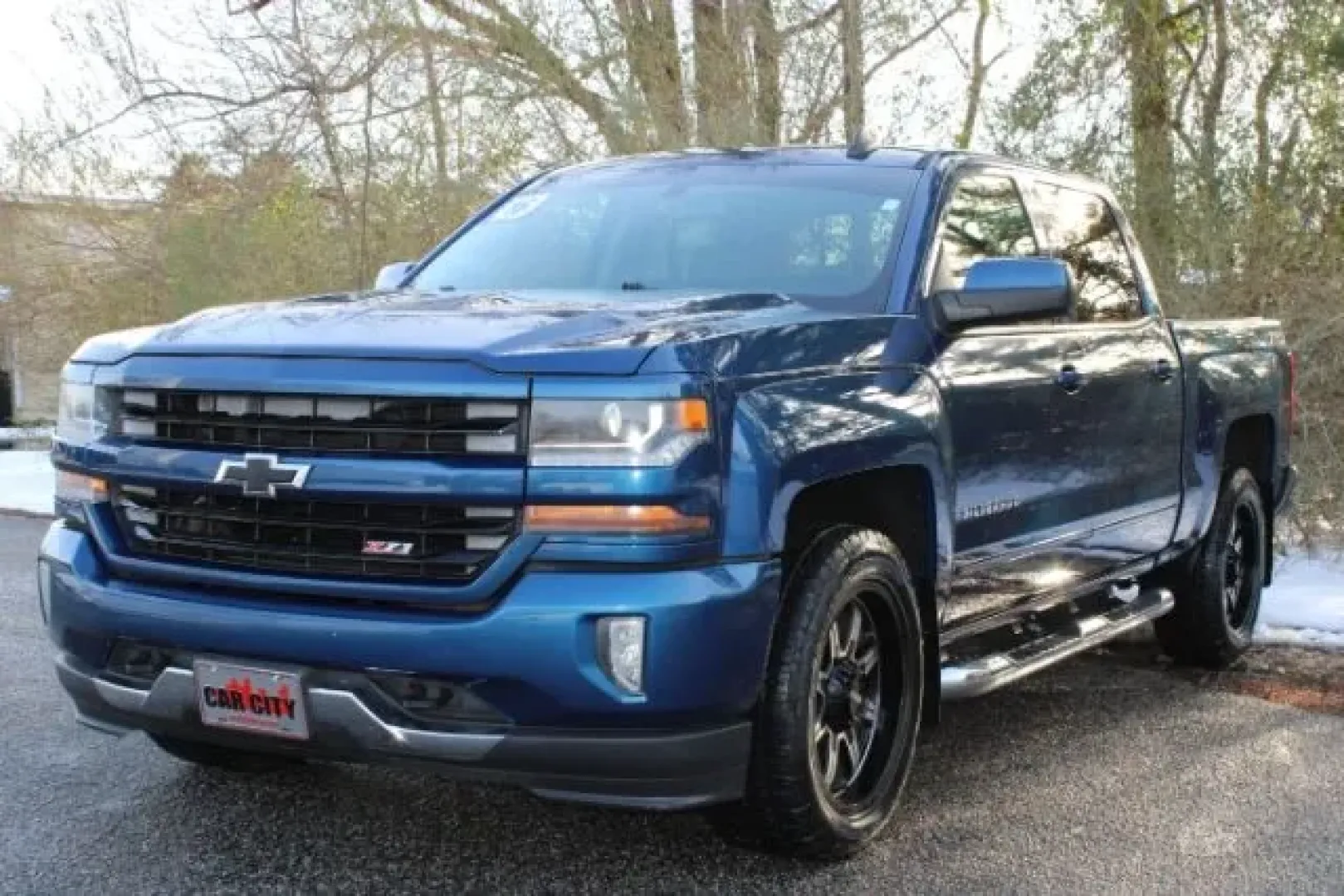 2016 Chevrolet Silverado 1500 2LT (3GCUKREC4GG) with an EcoTec3 4.3L V-6 gasoline direct injection engine, located at 9146 Ocean Hwy West, Calabash, NC, 28467, (910) 579-1110, 33.928635, -78.576157 - Need a truck that can handle weekday work, weekend adventures, and the kind of North Carolina weather that changes by the mile? This 2016 Chevrolet Silverado 1500 Crew Cab 2LT is built for real life-whether you're towing the boat toward Lake Waccamaw, hauling supplies for a home project, or packing - Photo#0