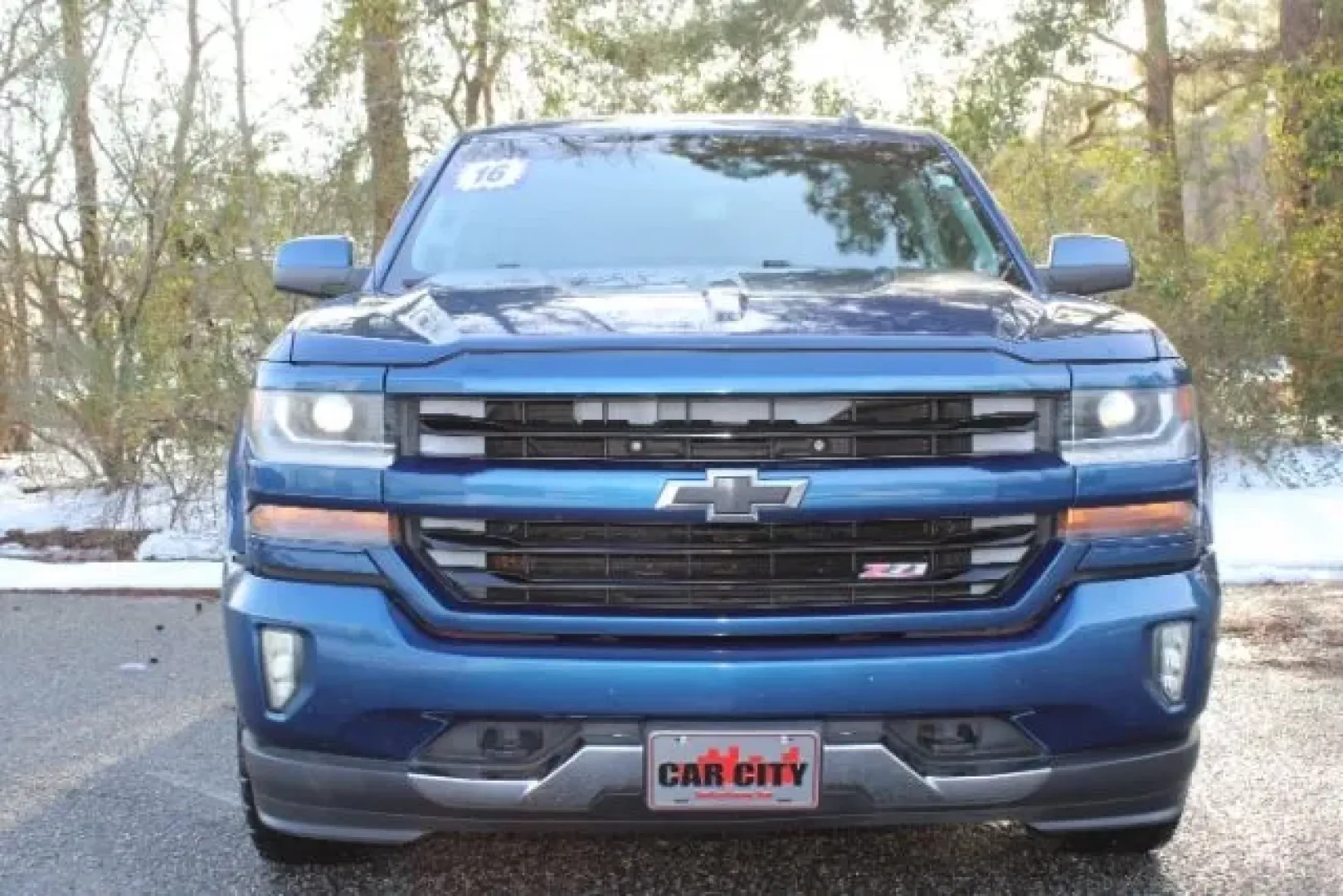 2016 Chevrolet Silverado 1500 2LT (3GCUKREC4GG) with an EcoTec3 4.3L V-6 gasoline direct injection engine, located at 9146 Ocean Hwy West, Calabash, NC, 28467, (910) 579-1110, 33.928635, -78.576157 - Need a truck that can handle weekday work, weekend adventures, and the kind of North Carolina weather that changes by the mile? This 2016 Chevrolet Silverado 1500 Crew Cab 2LT is built for real life-whether you're towing the boat toward Lake Waccamaw, hauling supplies for a home project, or packing - Photo#1