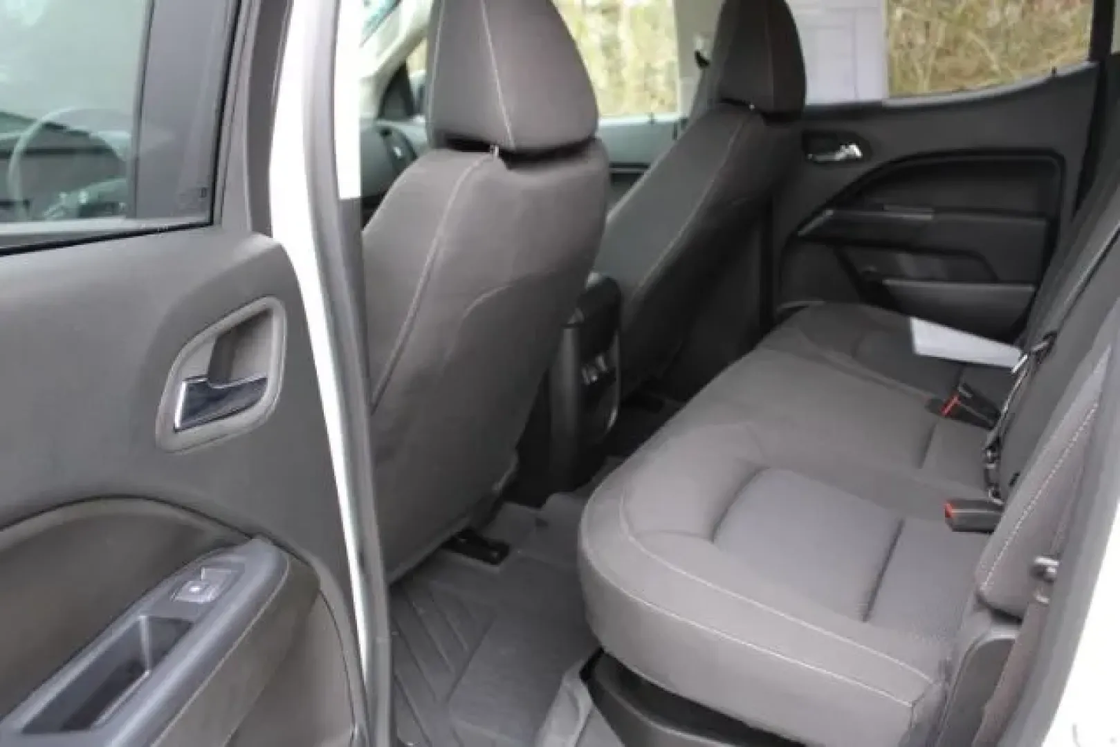 2022 Chevrolet Colorado 2WD Crew Cab Short Box LT (1GCGSCEN4N1) with an Other engine, located at 3598 James B White Hwy South, Whiteville, NC, 28472, (910) 642-3196, 34.294846, -78.732613 - Whether you're commuting down James B White Highway, hauling weekend project supplies, or packing up for a beach run toward Wilmington, this 2022 Chevrolet Colorado LT is the kind of midsize truck that fits real life in Columbus County. With a Crew Cab for everyday comfort and a practical Short Box - Photo#7