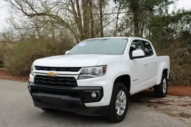 photo of 2022 Chevrolet Colorado 2WD Crew Cab Short Box LT