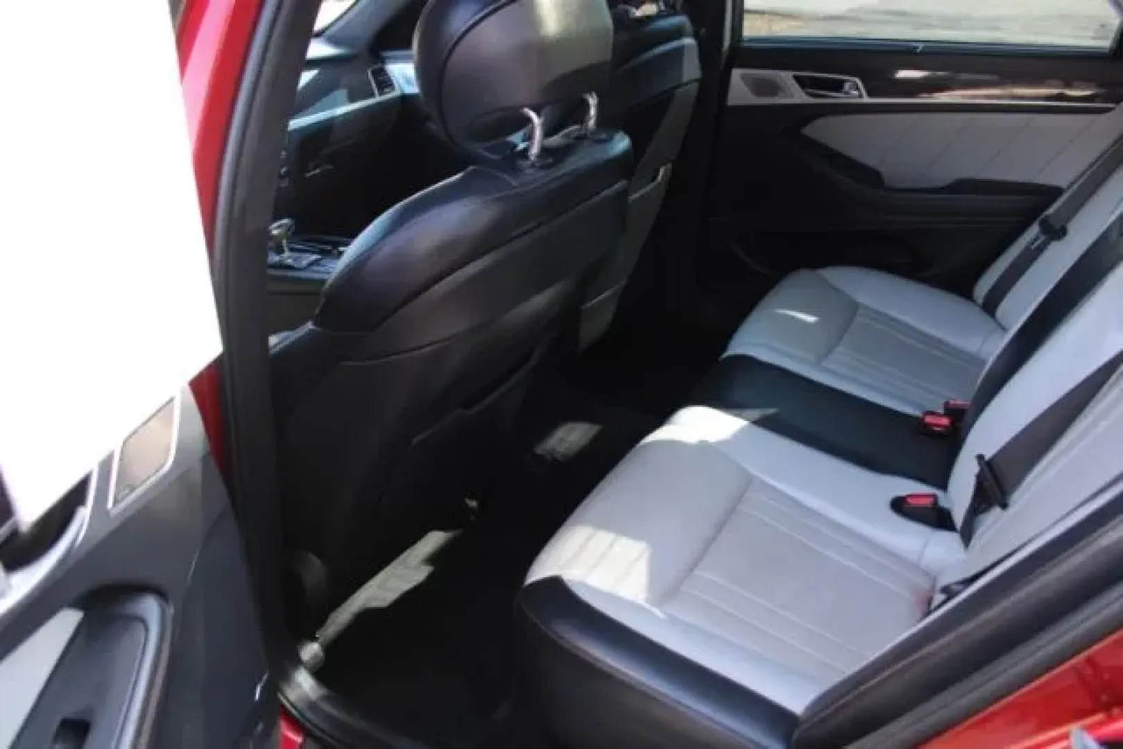 2018 Genesis G80 3.3T Sport (KMHGN4JB8JU) with an Lambda 3.3L V-6 gasoline direct injection engine, located at 3598 James B White Hwy South, Whiteville, NC, 28472, (910) 642-3196, 34.294846, -78.732613 - Picture your next road trip down US-74 or a smooth daily commute through Whiteville with the kind of comfort that makes every mile feel first-class. This 2018 Genesis G80 3.3T Sport is built for drivers who want luxury, confident all-weather traction, and a quiet cabin that turns errands, client mee - Photo#9