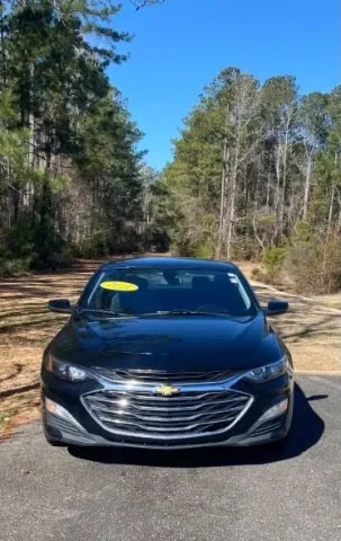 2021 /CHARCOAL CLOTH Chevrolet Malibu LT (1G1ZD5ST6MF) with an 1.5L L4 DOHC 16V engine, 6-Speed Automatic transmission, located at 9146 Ocean Hwy West, Calabash, NC, 28467, (910) 579-1110, 33.928635, -78.576157 - Need a dependable commuter that can handle daily drives from Calabash to Myrtle Beach, quick school runs, and spontaneous weekend trips down Ocean Hwy West without draining your budget? This 2021 Chevrolet Malibu LT is built for real life-comfortable, efficient, and packed with the everyday features - Photo#1