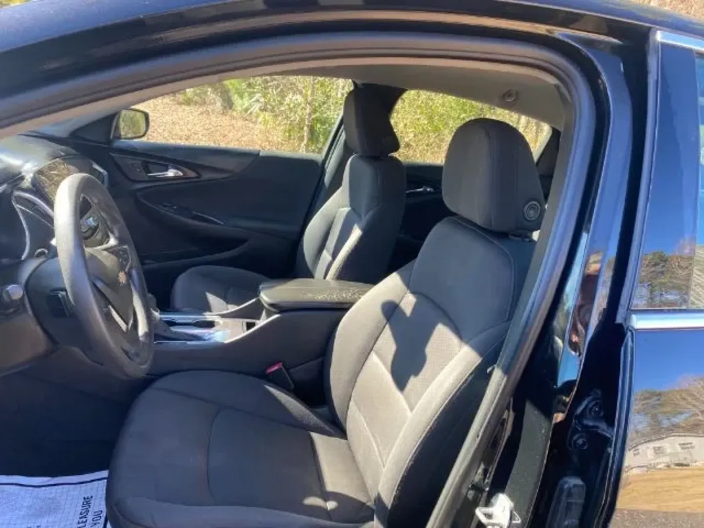 2021 /CHARCOAL CLOTH Chevrolet Malibu LT (1G1ZD5ST6MF) with an 1.5L L4 DOHC 16V engine, 6-Speed Automatic transmission, located at 9146 Ocean Hwy West, Calabash, NC, 28467, (910) 579-1110, 33.928635, -78.576157 - Need a dependable commuter that can handle daily drives from Calabash to Myrtle Beach, quick school runs, and spontaneous weekend trips down Ocean Hwy West without draining your budget? This 2021 Chevrolet Malibu LT is built for real life-comfortable, efficient, and packed with the everyday features - Photo#6