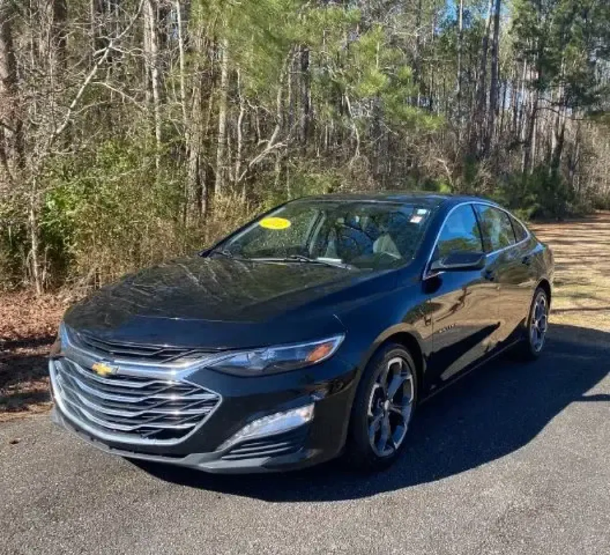2021 /CHARCOAL CLOTH Chevrolet Malibu LT (1G1ZD5ST6MF) with an 1.5L L4 DOHC 16V engine, 6-Speed Automatic transmission, located at 2761 East Hwy 501, Conway, SC, 29526, (843) 331-1151, 33.781528, -78.989883 - Need a dependable commuter that can handle daily drives from Calabash to Myrtle Beach, quick school runs, and spontaneous weekend trips down Ocean Hwy West without draining your budget? This 2021 Chevrolet Malibu LT is built for real life-comfortable, efficient, and packed with the everyday features - Photo#0