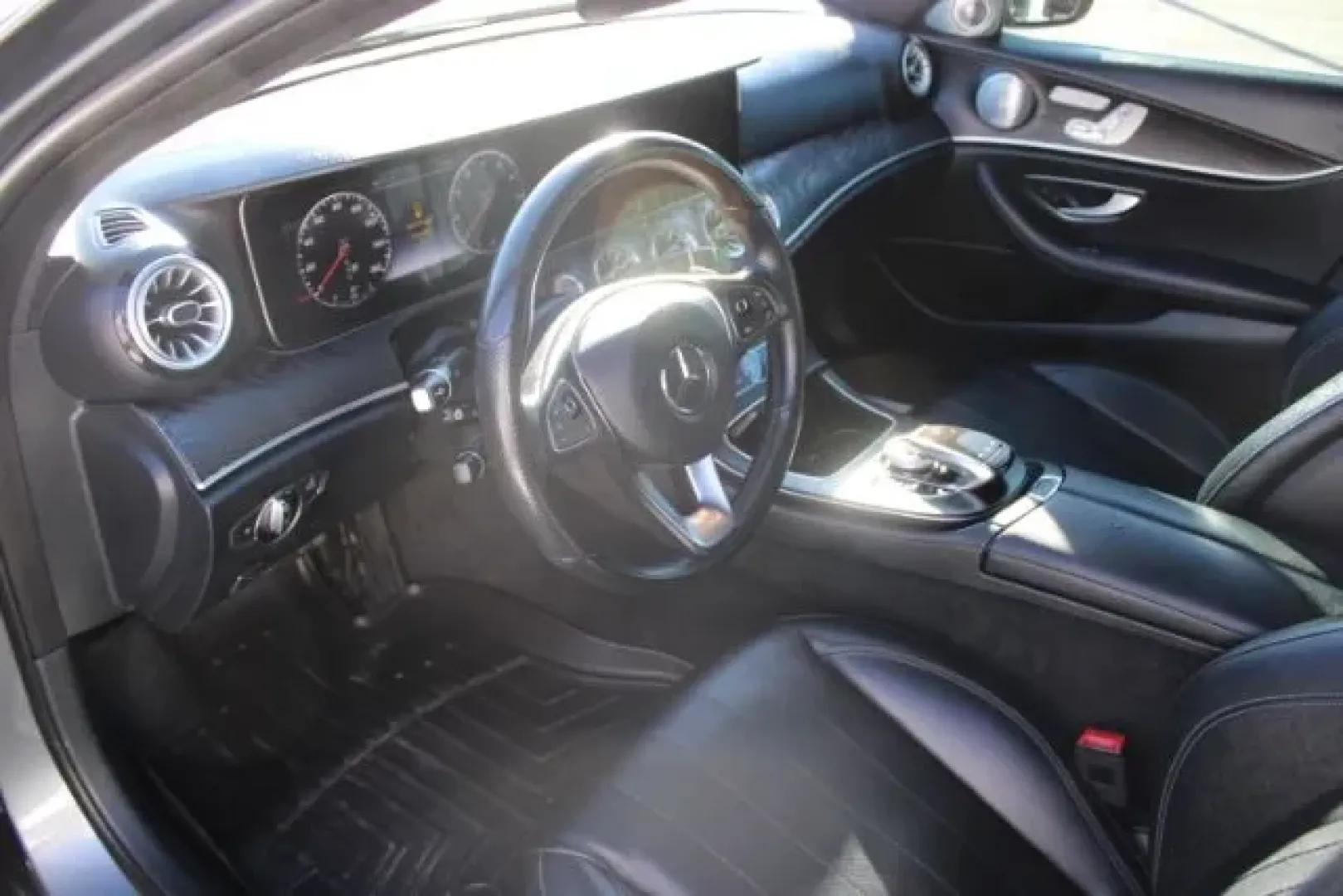 2018 Mercedes-Benz E 300 4MATIC (WDDZF4KB9JA) with an 2L I-4 gasoline direct injection engine, 9A transmission, located at 3598 James B White Hwy South, Whiteville, NC, 28472, (910) 642-3196, 34.294846, -78.732613 - Picture your next commute down James B. White Highway turning into something you actually look forward to-quiet confidence, effortless passing power, and a cabin that feels like a private lounge. If you want a premium sedan that's comfortable for long drives to Wilmington, polished for date night, a - Photo#6