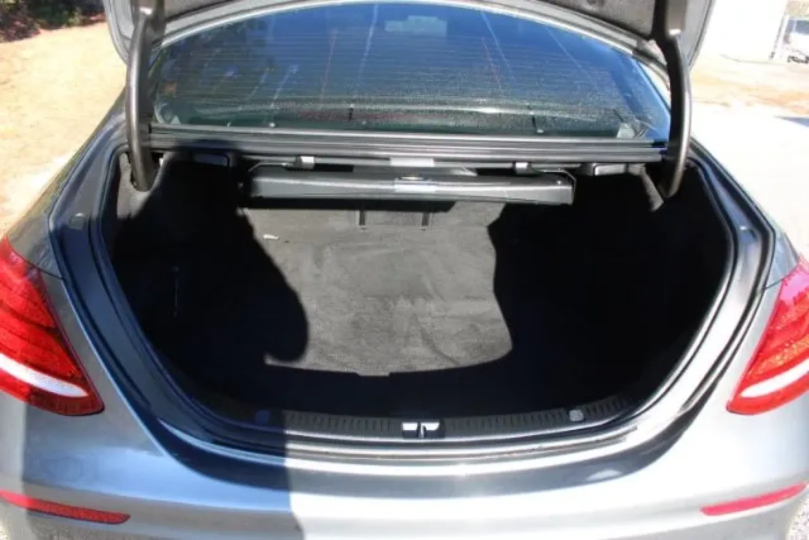 2018 Mercedes-Benz E 300 4MATIC (WDDZF4KB9JA) with an 2L I-4 gasoline direct injection engine, 9A transmission, located at 3598 James B White Hwy South, Whiteville, NC, 28472, (910) 642-3196, 34.294846, -78.732613 - Picture your next commute down James B. White Highway turning into something you actually look forward to-quiet confidence, effortless passing power, and a cabin that feels like a private lounge. If you want a premium sedan that's comfortable for long drives to Wilmington, polished for date night, a - Photo#11