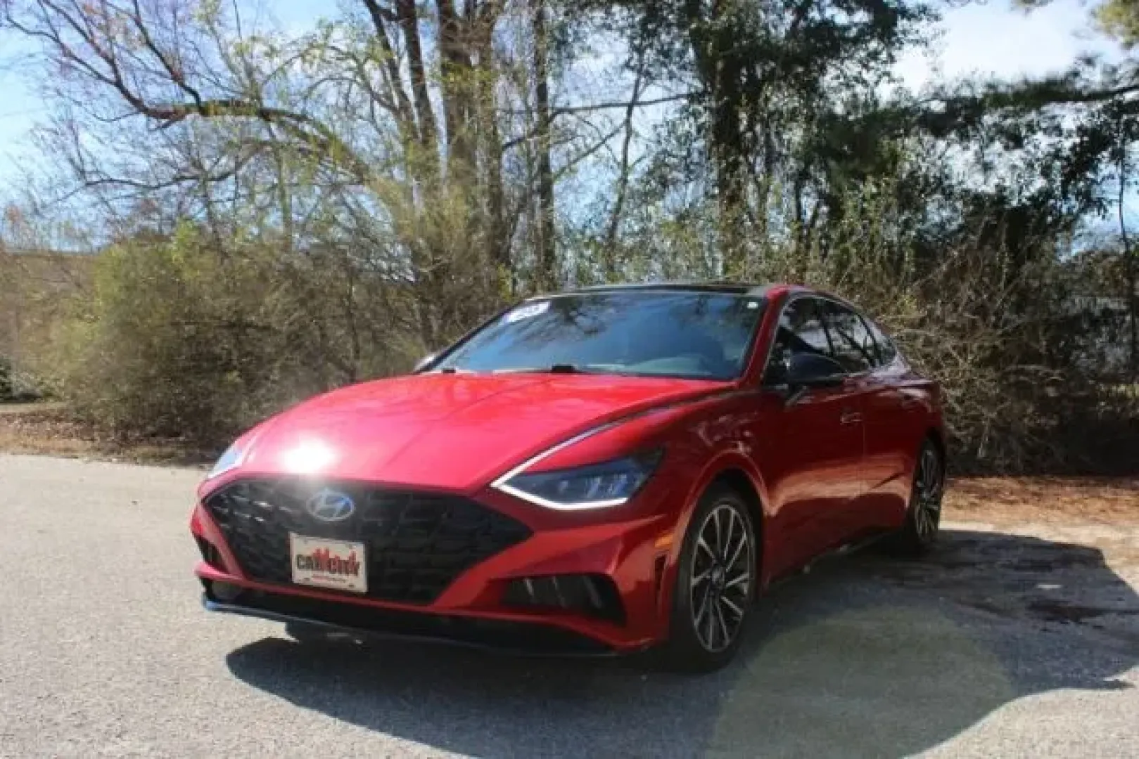 2020 Hyundai Sonata SEL Plus (5NPEJ4J2XLH) with an Smartstream 1.6L I-4 port/direct injection engine, 7A transmission, located at 3598 James B White Hwy South, Whiteville, NC, 28472, (910) 642-3196, 34.294846, -78.732613 - Need a comfortable, tech-forward sedan that makes weekday commutes smoother and weekend getaways easier-without stretching your budget? This Calypso Red 2020 Hyundai Sonata SEL Plus is built for real life in and around Whiteville, from early-morning runs down James B. White Highway (US-701) to relax - Photo#0