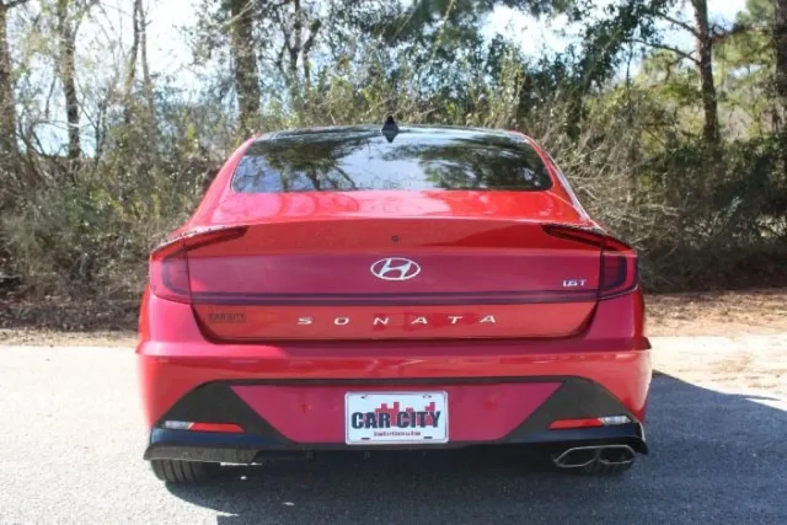 2020 Hyundai Sonata SEL Plus (5NPEJ4J2XLH) with an Smartstream 1.6L I-4 port/direct injection engine, 7A transmission, located at 3598 James B White Hwy South, Whiteville, NC, 28472, (910) 642-3196, 34.294846, -78.732613 - Need a comfortable, tech-forward sedan that makes weekday commutes smoother and weekend getaways easier-without stretching your budget? This Calypso Red 2020 Hyundai Sonata SEL Plus is built for real life in and around Whiteville, from early-morning runs down James B. White Highway (US-701) to relax - Photo#2