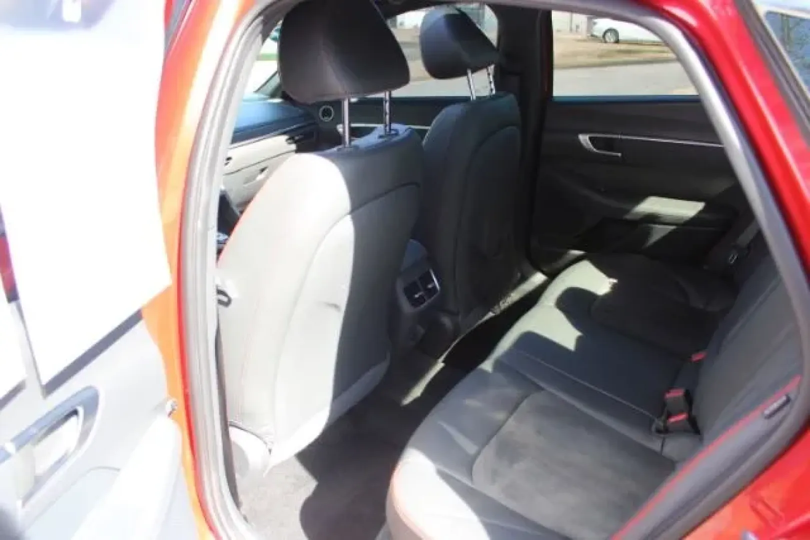 2020 Hyundai Sonata SEL Plus (5NPEJ4J2XLH) with an Smartstream 1.6L I-4 port/direct injection engine, 7A transmission, located at 3598 James B White Hwy South, Whiteville, NC, 28472, (910) 642-3196, 34.294846, -78.732613 - Need a comfortable, tech-forward sedan that makes weekday commutes smoother and weekend getaways easier-without stretching your budget? This Calypso Red 2020 Hyundai Sonata SEL Plus is built for real life in and around Whiteville, from early-morning runs down James B. White Highway (US-701) to relax - Photo#9