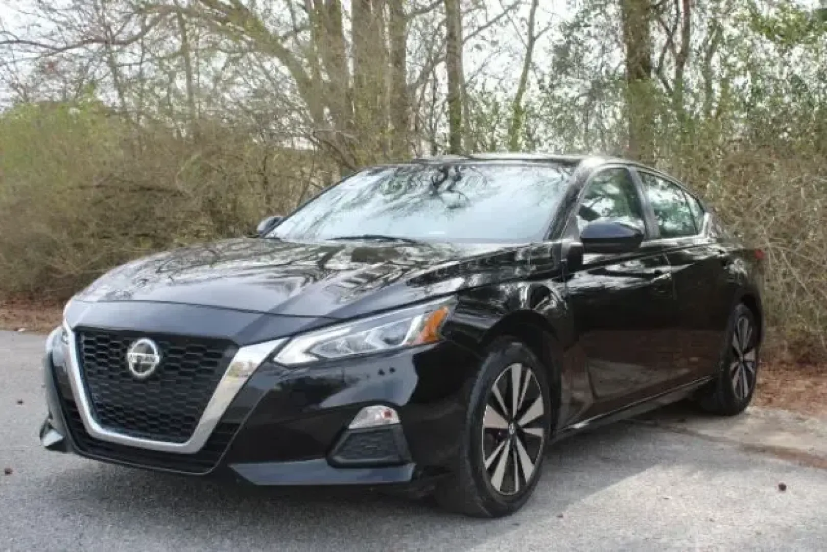 2021 /Charcoal, cloth Nissan Altima 2.5 SV (1N4BL4DV7MN) with an 2.5L L4 DOHC 16V engine, Continuously Variabl transmission, located at 3598 James B White Hwy South, Whiteville, NC, 28472, (910) 642-3196, 34.294846, -78.732613 - Life moves fast in Columbus County-between daily commutes down US-701, school drop-offs, and weekend runs toward Lake Waccamaw-so you need a sedan that's comfortable, efficient, and easy to live with. This **2021 Nissan Altima 2.5 SV** in **Super Black** is built for real-life driving in and around - Photo#0