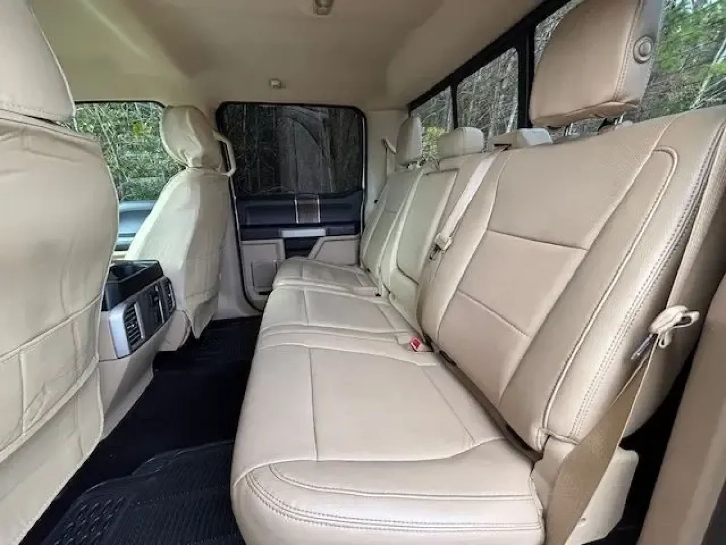 2015 /Medium Light Camel Ford F-150 LARIAT (1FTEW1CFXFF) with an 5.0L V8 engine, 6-Speed Automatic transmission, located at 2761 East Hwy 501, Conway, SC, 29526, (843) 331-1151, 33.781528, -78.989883 - For beach weekends, boat launches, and long commutes across Horry County, a full-size truck that blends real work capability with everyday comfort can change how you live. This 2015 Ford F-150 LARIAT Crew Cab is built for the driver who wants one vehicle that can handle Myrtle Beach runs, Home Depot - Photo#11