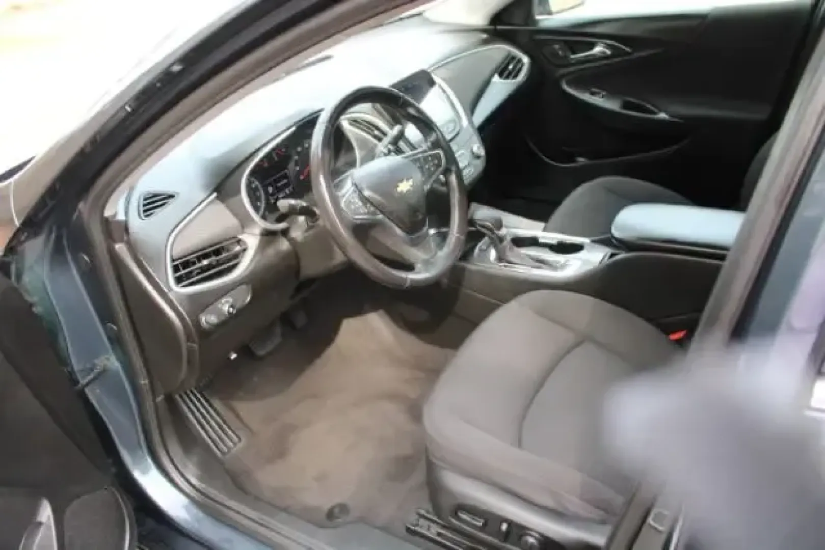 2021 /Jet Black Chevrolet Malibu FWD RS (1G1ZG5ST5MF) with an ECOTEC 1.5L I-4 gasoline direct injection engine, 6A transmission, located at 3598 James B White Hwy South, Whiteville, NC, 28472, (910) 642-3196, 34.294846, -78.732613 - Need a stylish, comfortable commuter that can also handle weekend getaways to the coast? This 2021 Chevrolet Malibu RS is built for real life in Whiteville-easy to drive, efficient on regular unleaded, and roomy enough for everything from school drop-offs to road trips down US-74 toward Wilmington o - Photo#7