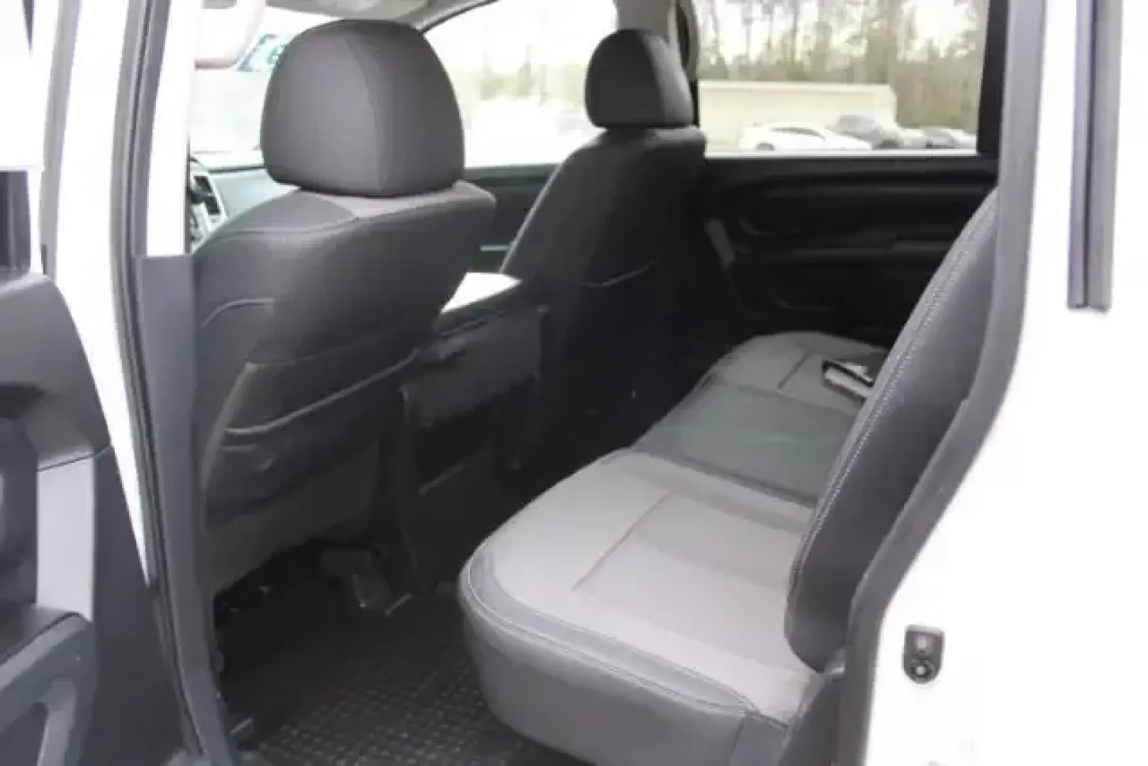 2019 Nissan TITAN S (1N6AA1EK7KN) with an Endurance 5.6L V-8 gasoline direct injection engine, 6A transmission, located at 2761 East Hwy 501, Conway, SC, 29526, (843) 331-1151, 33.781528, -78.989883 - Weekend projects, coastal getaways, and everyday hauling feel a whole lot easier when you've got a full-size truck that's ready for real life. If you're a homeowner tackling Saturday runs to the lumber yard, a commuter who wants a confident ride on Hwy 701, or a family that needs space for road trip - Photo#9