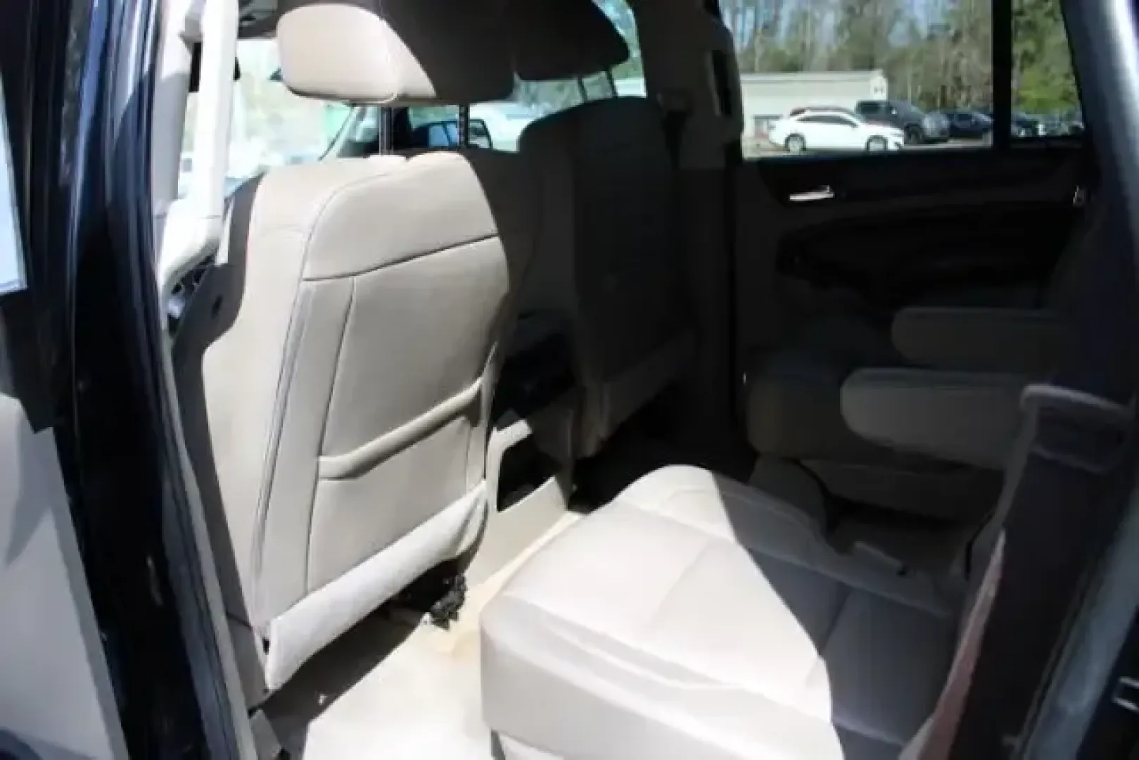 2017 Chevrolet Tahoe LT (1GNSCBKC8HR) with an EcoTec3 5.3L V-8 gasoline direct injection engine, 6A transmission, located at 3598 James B White Hwy South, Whiteville, NC, 28472, (910) 642-3196, 34.294846, -78.732613 - Pack up the family, hitch up the boat, or point the nose toward a Carolina beach weekend-this 2017 Chevrolet Tahoe LT is built for the kind of life that doesn't fit in a compact trunk. With three-row versatility, confident V8 power, and the road-trip comfort you want for long drives down US-74 or a - Photo#8