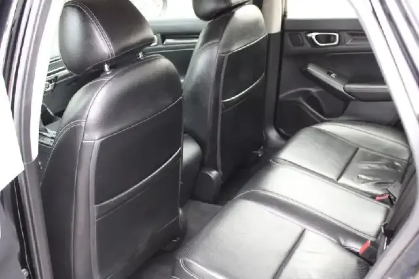 2022 Honda Civic Sedan EX (JHMFE1F72NX) with an 1.5L I-4 gasoline direct injection engine, CVT transmission, located at 3598 James B White Hwy South, Whiteville, NC, 28472, (910) 642-3196, 34.294846, -78.732613 - For commuters who rack up miles on Highway 701, students heading between Whiteville and Wilmington, or couples planning weekend runs to Lake Waccamaw State Park, this 2022 Honda Civic Sedan EX is the kind of smart, efficient sedan that fits real life. With its sleek Crystal Black Pearl finish and pr - Photo#7