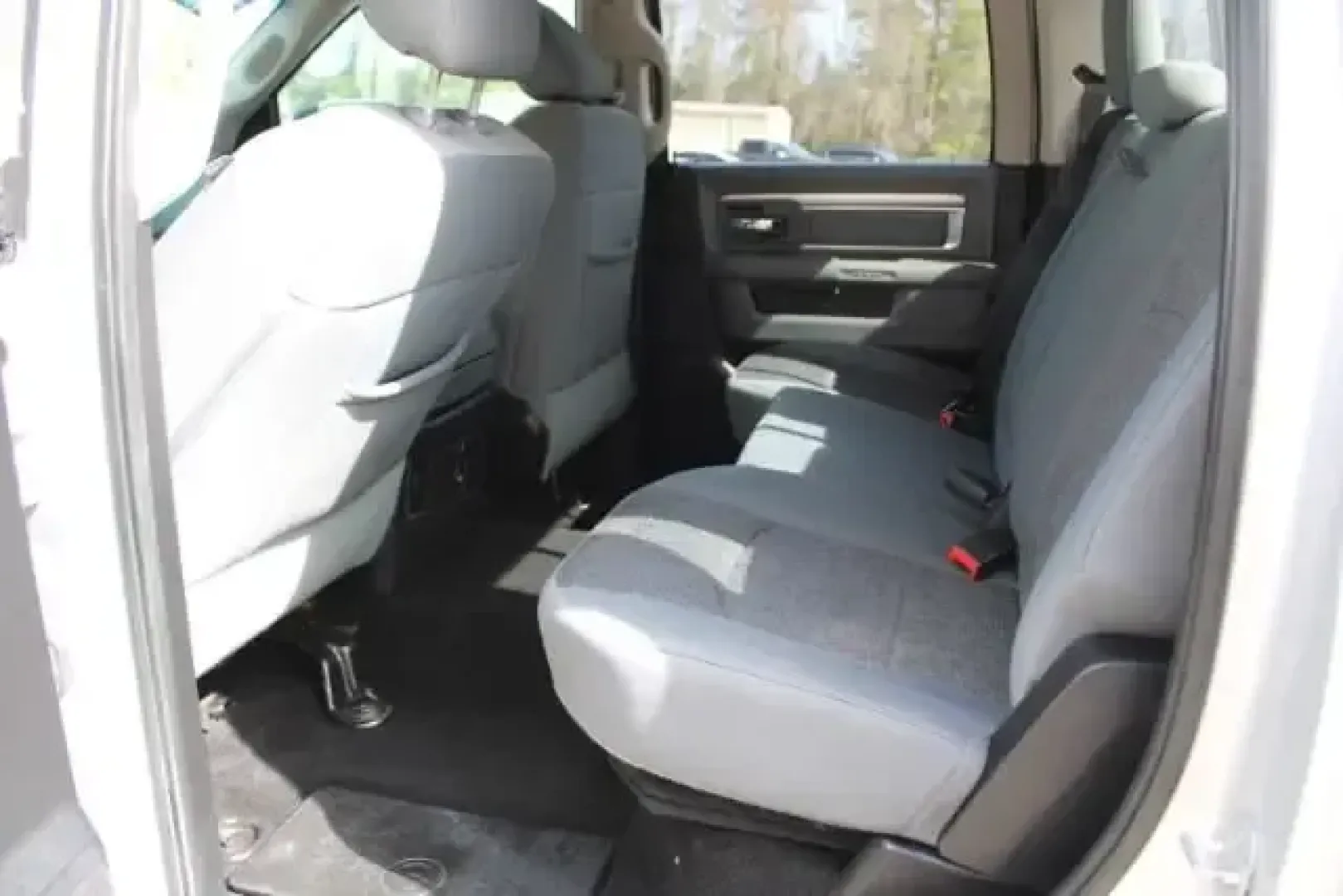 2016 /Diesel Gray/Black Ram 1500 Big Horn (1C6RR6LTXGS) with an 5.7L V8 OHV 16V engine, 6A transmission, located at 3598 James B White Hwy South, Whiteville, NC, 28472, (910) 642-3196, 34.294846, -78.732613 - Whether you're hauling weekend project supplies, towing a boat to the coast, or commuting comfortably from Whiteville to Wilmington, this **2016 Ram 1500 Big Horn Crew Cab** is the kind of truck that fits real life in southeastern North Carolina. With its roomy cabin, confident V8 power, and practic - Photo#9