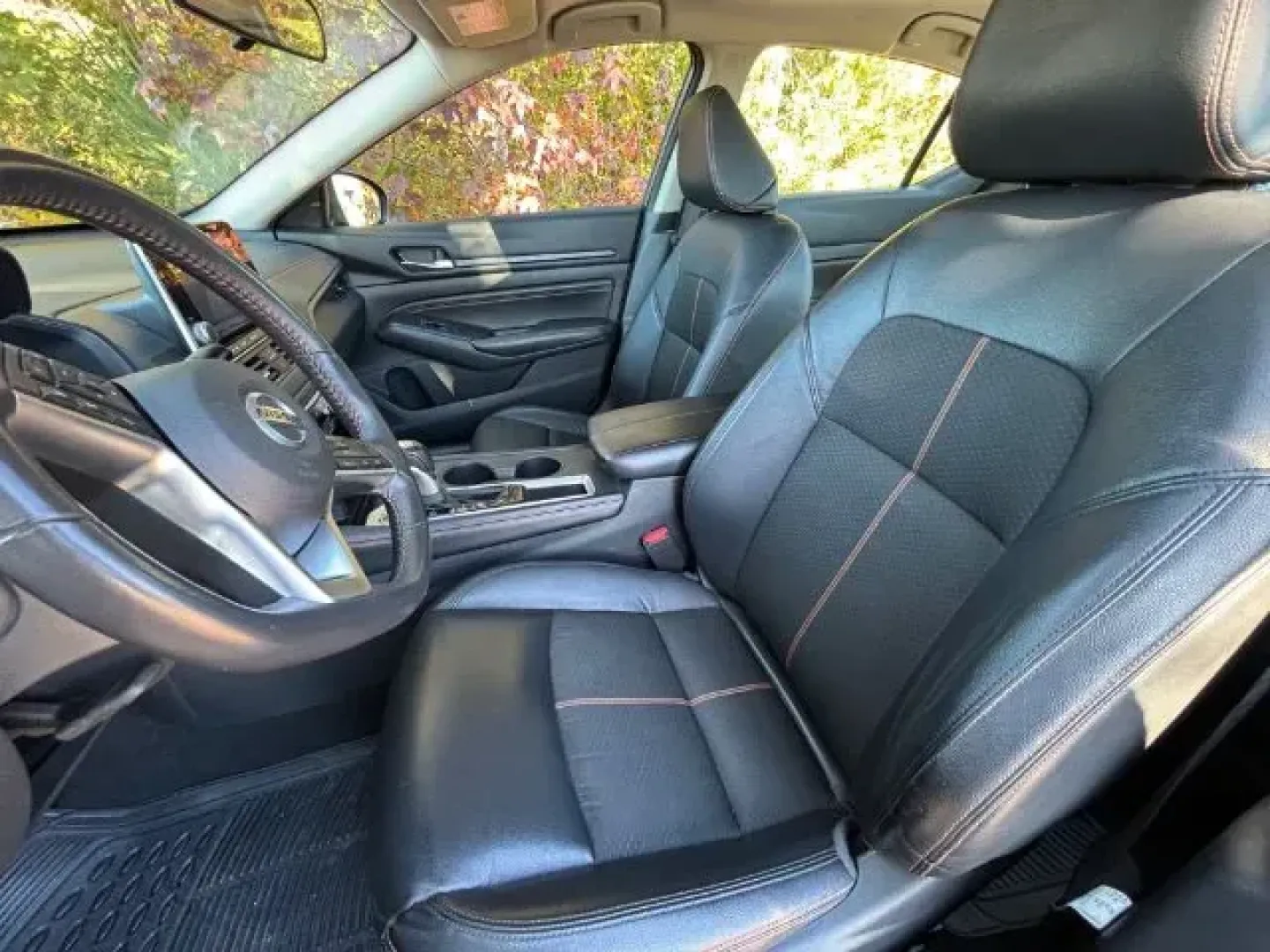 2022 /Sport Nissan Altima 2.5 SR (1N4BL4CV6NN) with an 2.5L L4 DOHC 16V engine, Continuously Variable Transmission transmission, located at 2761 East Hwy 501, Conway, SC, 29526, (843) 331-1151, 33.781528, -78.989883 - 2022 Nissan Altima 2.5 SR - Photo#7