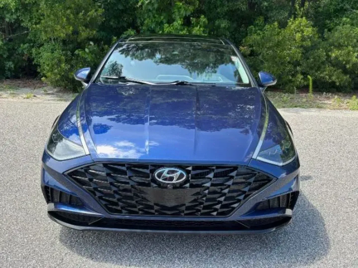 2022 /Black Hyundai Sonata Limited (5NPEH4J22NH) with an 1.6L L4 DOHC 16V TUR engine, 8-Speed Automatic transmission, located at 2761 East Hwy 501, Conway, SC, 29526, (843) 331-1151, 33.781528, -78.989883 - 2022 Hyundai Sonata Limited - Photo#4