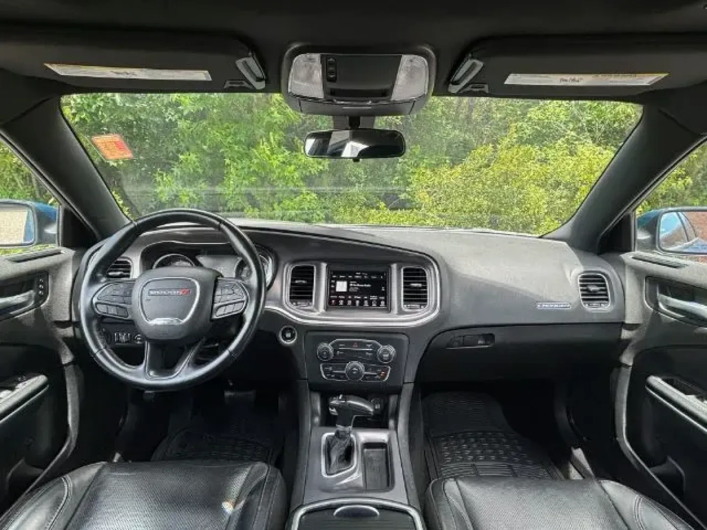 2022 /BLACK LEATHER Dodge Charger SXT (2C3CDXBG9NH) with an 3.6L V6 DOHC 24V engine, 8-Speed Automatic transmission, located at 2761 East Hwy 501, Conway, SC, 29526, (843) 331-1151, 33.781528, -78.989883 - 2022 Dodge Charger SXT - Photo#6