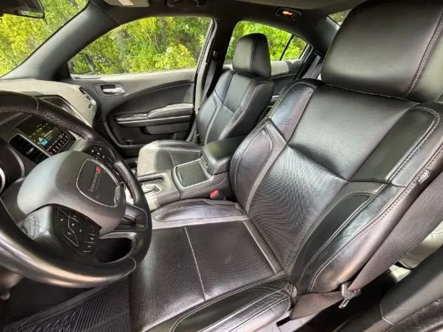 2022 /BLACK LEATHER Dodge Charger SXT (2C3CDXBG9NH) with an 3.6L V6 DOHC 24V engine, 8-Speed Automatic transmission, located at 2761 East Hwy 501, Conway, SC, 29526, (843) 331-1151, 33.781528, -78.989883 - 2022 Dodge Charger SXT - Photo#8